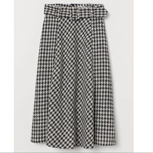 H&M houndstooth Jacquard weave skirt